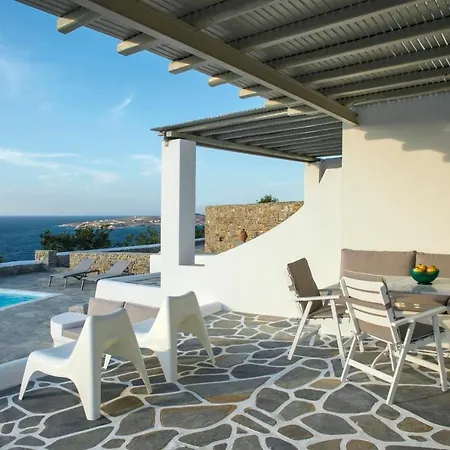 Paros Sleeps 4 Pool Air Con Wifi Villa
