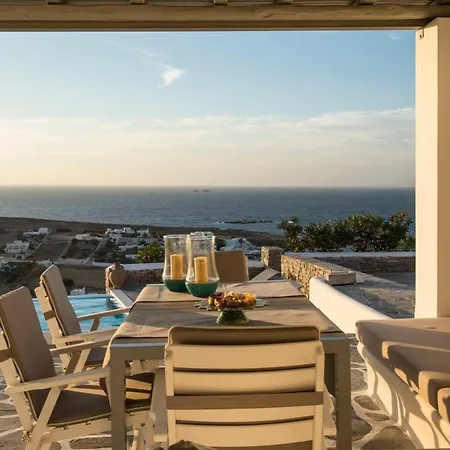 Paros Sleeps 4 Pool Air Con Wifi *